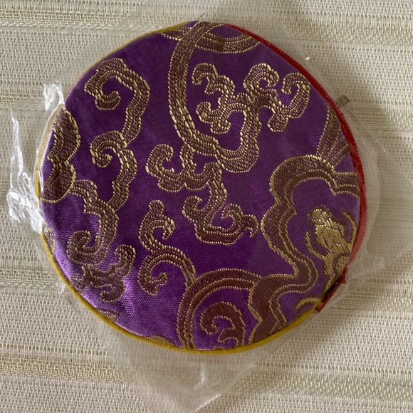 NWT South Korean Handmade Lavender Coin Purse! - Picture 2 of 4